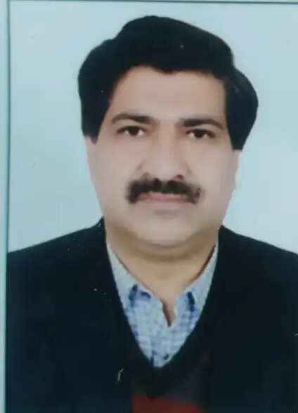 Dr dinesh gijwani