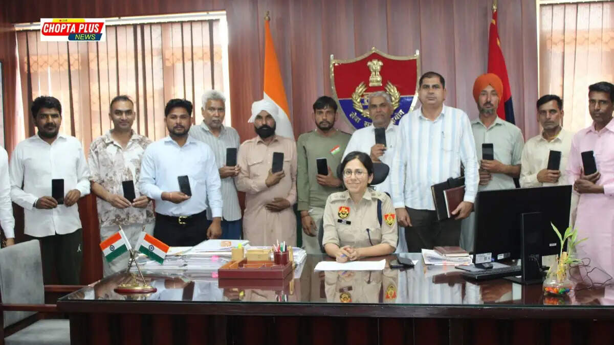 Dabwali Police Handover Recovered Mobile Phones